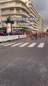 138K views · 384 reactions | Un des gestes techniques à maîtriser pour des transitions parfaites  #fftri #triathlon #triathlonseries | Fédération Française de Triathlon | Facebook