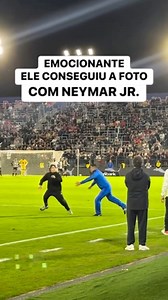 11M views · 280K reactions | Emocionante Garoto conseguiu a foto com Neymar - Créditos: @vaipedrolopes #neymar #Futebol #football | Diego Freestyle | Facebook