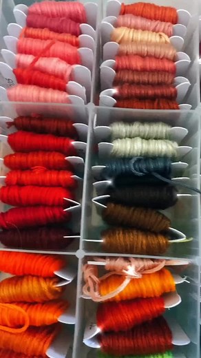 how to start a bracelet! follow for beginner tutorials on friendship bracelets!#foryoupage #friendshipbracelets #bracelets #summer #rainonme