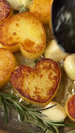 17K views · 179 reactions | Heart-shaped fondant potatoes 﫶 The...