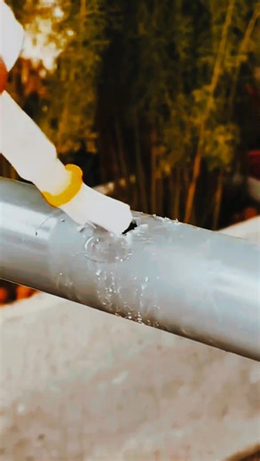 Stop wasting money on expensive repairs! 🛑 Welcome to Part 1 of my new series: The Ultimate Fix-It Guide. 🛠️ . . . . . . . .#LifeHacks #HomeRepair #DIYFix #FixItFriday | Tech Tips Pro