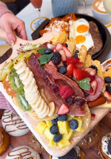 Descubre Santo Brunch Limoncello en Tijuana