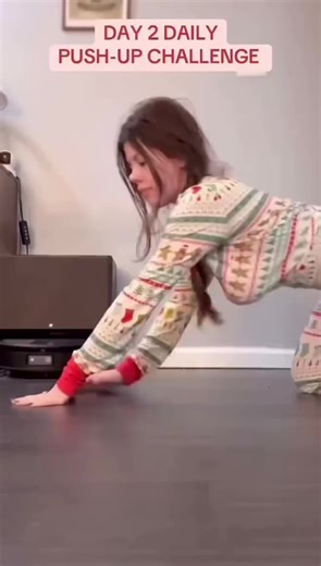 push up challenge girl#usa🇺🇸 #tiktok #funny #foryou #girl | push up