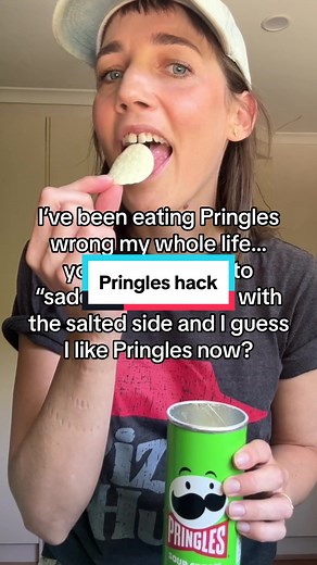 THEY’RE ONLY SALTED ON ONE SIDE 🤯 #pringles #potatochips #snack #chips #fypシ I’ve never liked Pringles but then I watched a video about how to best eat them for my podcast and the official Pringles taste tester said they’re only salted on one side and you need to make sure that salted side “saddles your tongue”. Not sure what kind of chaotic eating style I had before but I’m never going back. It’s the Pringles saddle life for me 🫡