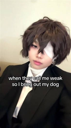 Chuuya's Card for Sushi: A Fun Cosplay Moment