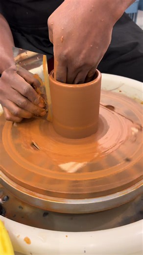 Collected from a mountain in Africa and brought to Dubai, this red clay carries decades of West African tradition. Local potters used it to polish and burnish pots, creating a rich terracotta shine. Smooth and responsive on the wheel, it honors everyday vessels and ancestral making across generations and communities.#pottery #clayresearch #handmade #african #creativity