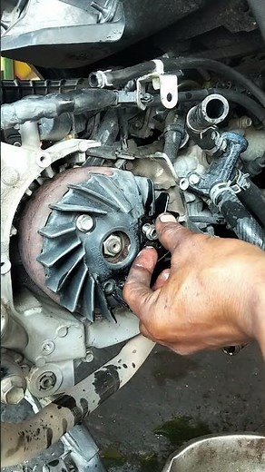 how to remove radiator fan.#automobile #auto #smartphone #how #howto #turnip #turnipclub #mechanic