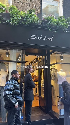 Exploring Carnaby Street: A London Shopping Guide