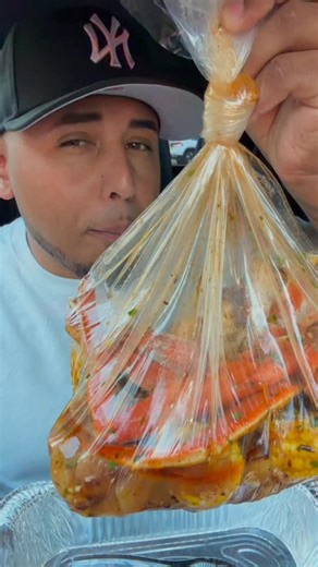 This place called @bayridge_fishbar bar in Brooklyn is said to be making some of the best seafood 🦞🍤🐙🦀🐟🔥 📍Bay Ridge Fish Market 7608 3rd Ave, Brooklyn, NY 11209 #seafood #seafoodboil #lobster #fishmarket #nyc #nycfood #nycfoodie #nyceats #brooklyn #lobsterroll #lobstertail #shrimp #octupus #foodporn #foodlover | Goodbytes.bychris