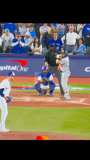 73K views · 51K reactions | 7mo juego de la Serie Mundial. Miguel Rojas “El de Los Teques” Venezuela empata el juego 4-4 con cuadrangular en la última oportunidad de los Dodgers!!! #podcastvizquel️ #palacallepapá #tremendatabla #devenezuelaparaelmundo | Alex Vizquel | Facebook