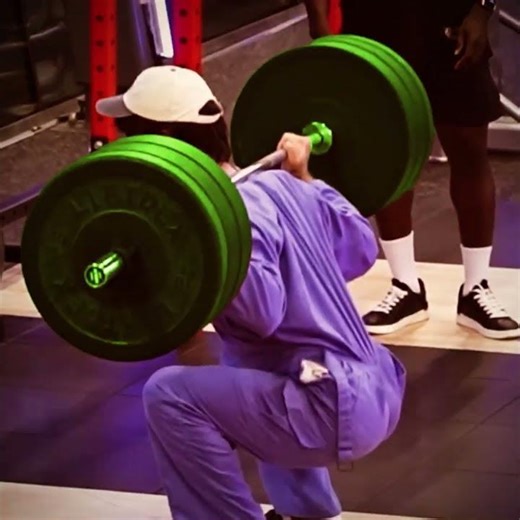 He FOUND the bar #gym #funny #parody