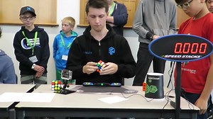 Video | Australiër verbreekt wereldrecord Rubiks kubus oplossen