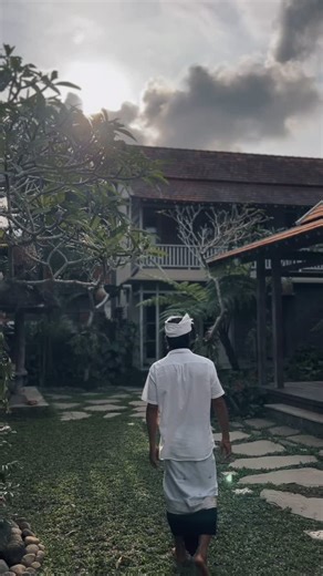 Gus Teja on Instagram: "Finally, after 4 months of renovation…Gus Teja workshop will be reopening on May 24th , . . #gusteja #gustejaworldmusic #bali #music #flute #suling #baliculture #gustejaworkshop #baliart #musicforthesoul #explorebali #balivillage #baliactivity"