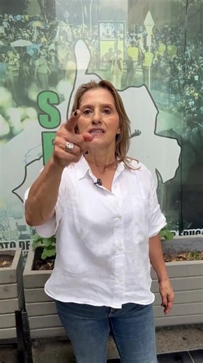 Docentes de Colombia: este 21 de junio tenemos la oportunidad de respaldar una educación más digna, con mejores condiciones laborales, mayor inversión y más oportunidades para quienes forman a las nuevas generaciones. Los invito a votar por Iván Cepeda, apostándole a un país que valore la educación pública y reconozca el papel fundamental de sus maestros en la construcción de un futuro con justicia y prosperidad. #cepedapresidente2026 #petropresidente #pactohistorico #progresismo #adida