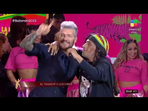 Tremendo show de “El traidor y los pibes”