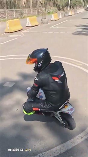 maneja como los grandes pilotos - academia de manejo UFProMoto #motos #carreras #bikers