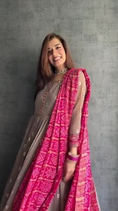 Check out these trendy and convenient dupatta hacks by @sukhmanigambhir suitable for those days you want to be comfortable yet stylish. Don't forget to save the video for the next time you're gearing up for a pumped-up sangeet session. Shop for pretty dupattas in our online or offline stores. #Soch #SochStories #EthnicWear #SummerCollection #IndianWear #ShopNow #onlineshopping #shoponline | Soch