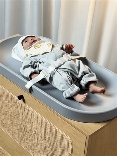 Doing laundry every day? 😩 This waterproof changing pad is a game-changer. Wipe clean in seconds! ✨ 50% OFF, tap to shop! #changingpad #babyproducts #momhack #newmom #parentingtips #nursery #tiktokmademebuyit #cleantok