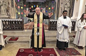 In Pullenreuth: Bischof segnet das Heilige Grab - Frankenpost