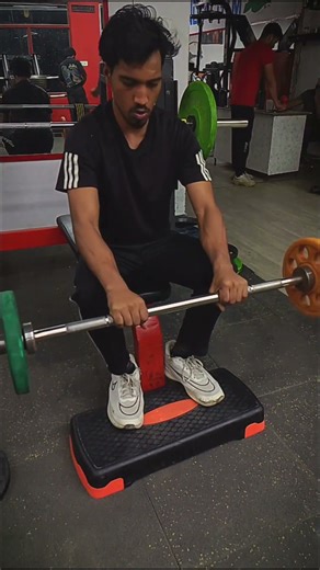 “STRONG GRIP, STRONG MINDSET 💪🔥” #ForearmPump #StrongGrip #GripStrength #ArmDay #ForearmTraining