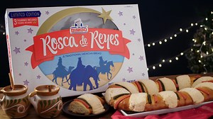 976K views · 1K shares | Three Kings Day will be here before you know it! No matter how you’ll be celebrating this year, keep the tradition alive with a Bimbo Rosca de Reyes. ❤️ ¡El Día de Reyes llegará más pronto de lo que crees! No importa cómo lo celebres este año, manten viva la tradición con la Rosca de Reyes Bimbo. ❤️ | Bimbo USA | Facebook