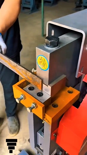 Powerful Hydraulic Ironworker Machine Cutting Steel Angle Like Butter | Amazing Metal Cutting Tool