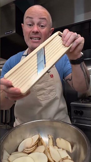 Mandolin safety #mandolin #kevlar #gloves #safety #safetyfirst #kitchensafety #everydayisfeastday