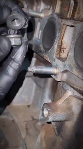 It's technique. #carengine #gearbox #carmechanic #cars #mechanic #enginebuild #enginerepair #reelsfypシ #reelviral #reelsfacebook | Mechanic Topics