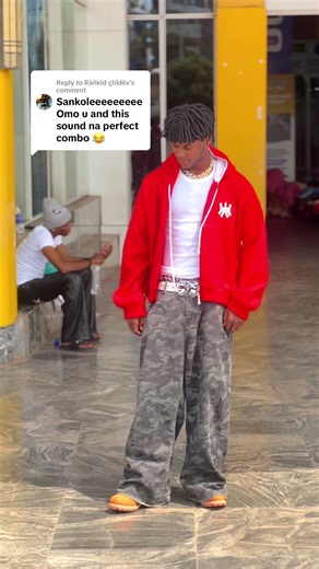 Replying to @Ràñkîd çhîdêx show me you dancing step in comments