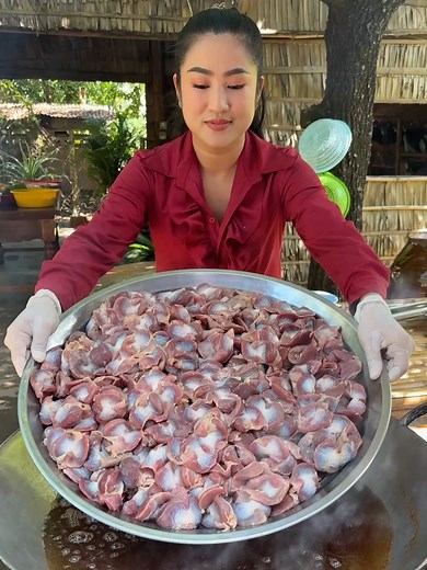 Cooking Delicious Chicken Gizzard with Sreypov