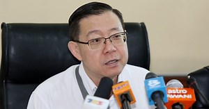 Cashless transactions: Public should be given payment options | New Straits Times