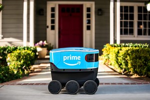 Amazon inicia las pruebas de 'Scout', su primer robot mensajero autónomo en salir a las calles para entregar paquetes