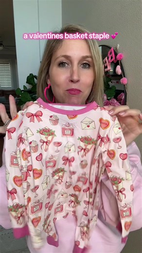 These bamboo pajamas always make their way to my holiday baskets - valentines, Easter.. so cute, so soft and stretchy to last through growth spurts!! #bamboopajamas #kidspajamas #valentinesbaskets
