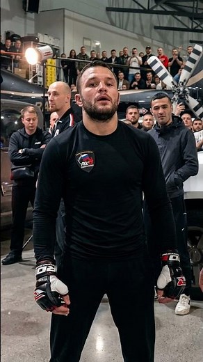 CRAZY BOXER vs MMA PILOT ! #strelka #mma #boxing