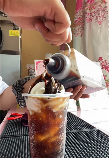 Coke Float Recipe: A Refreshing Ice Cream Delight