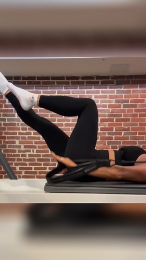 Mondays feel better when they start on the reformer. Control. Centering. Breath. Alignment. That’s the Pilates way. ✨Always great class @bostonbodypilates @corewithcourt #PilatesLifestyle #ReformerLove #MoveWithPurpose #PilatesPrinciples #StrongStart | Andrea Marie