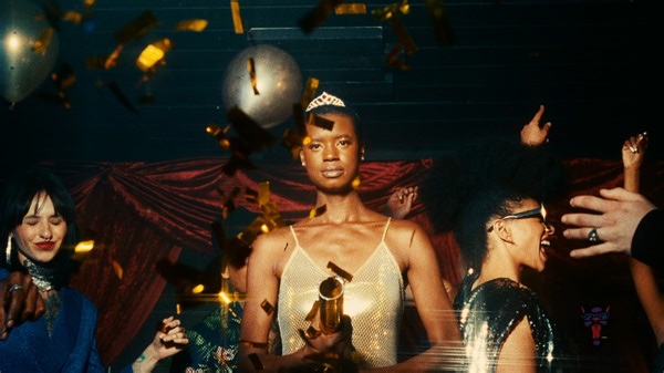 Check out the new video for our cover of Deee-Lite's "Groove Is In The Heart" taken from the album 'Traveler's Soul' which is out now. Watch the entire video on YouTube: https://youtu.be/1Nj3a3vYvJI | Blues Traveler