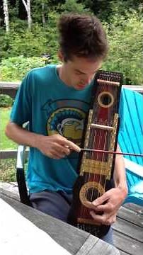 Sami Elu plays the Ukelin - Aloha Oe