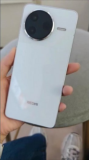 Redmi K80 In Hand – Is This the Perfect Flagship Feel?😍