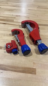 28K views · 282 reactions | 3 sizes make up the TubiX© Pipe Cutting Assortment: 1. 3” TubiX S (90 31 01 SBA) 2. 7 1/4” TubiX (90 31 02 SBA) 3. 10 1/4” TubiX XL (90 31 03 SBA) With capacity ranging from 1/8” all the way up to 3”, these make cutting copper & stainless steel pipes quick & easy. | Knipex | Facebook