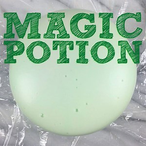 Make your very own MAGIC POTION using SCIENCE! Your kids will even learn something along the way (shhhhh)! Find this science experiment and 100 more here: http://amzn.to/2cwSb5c | Quirky Momma
