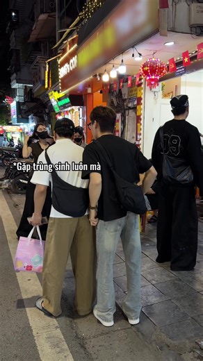 Túi đeo chéo nữ | Cách phối đồ và chọn túi đeo chéo có gu