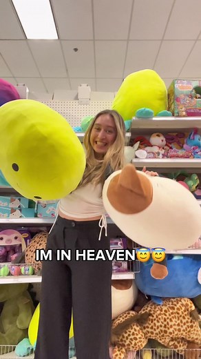 finding the MOST squishable SQUISHMALLOW #squishmallows #squishmallow