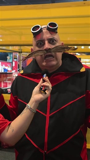 Samuel Bola | Creator on Instagram: "🤔 Nao faria cosplay de anime? Me siga para mais videos como esse. 🚀 #cosplay #nerd #trend #ccxp"