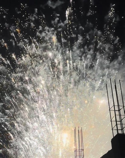Sky Rocket rain 🚀 #fireworks #firework #entertainment #pyro