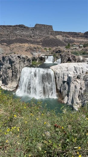 #shorts Amazing Shoshone Waterfalls in Twin Falls, Idaho! Taller than Niagara. #waterfall #idaho
