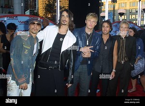 *NSYNC arriving at the 2001 MTV Video Music Awards held at the Metropolitan Opera House at Lincoln Center on September 6, 2001 in New York Stock Photo - Alamy