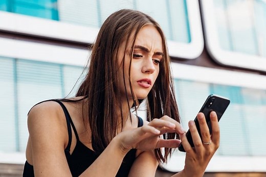 He's Online But Not Responding To Your Messages—Here’s Why