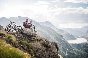 18K views · 211 reactions | ⛰️ In the Dolomites you won't get bored thanks to easy hiking tours for the whole family  challenging climbing routes for experts 輪 interesting educational trails for explorers  culinary hikes for gourmets ️ as well as varied bike and mtb tours for every level  Give us your "(y)" and stay up to date <3 | My Dolomiti | Facebook