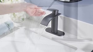 FORIOUS Single Handle Mid-Arc Bathroom Faucet with Deckplate and Pop-Up Drain in Gold H3D5G